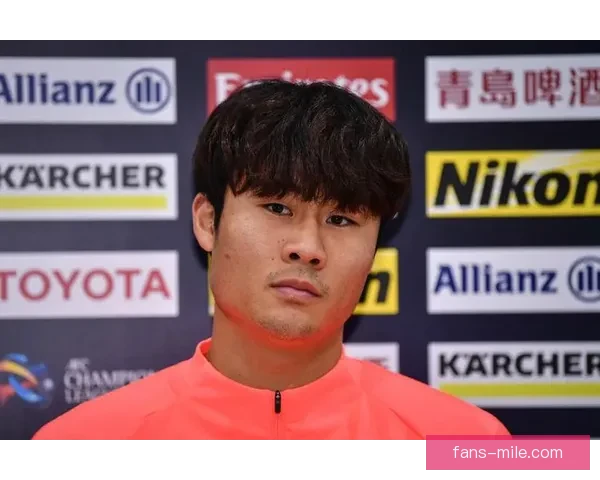 朴志洙稳固防线为武汉三镇保级贡献巨大成球队重要支柱